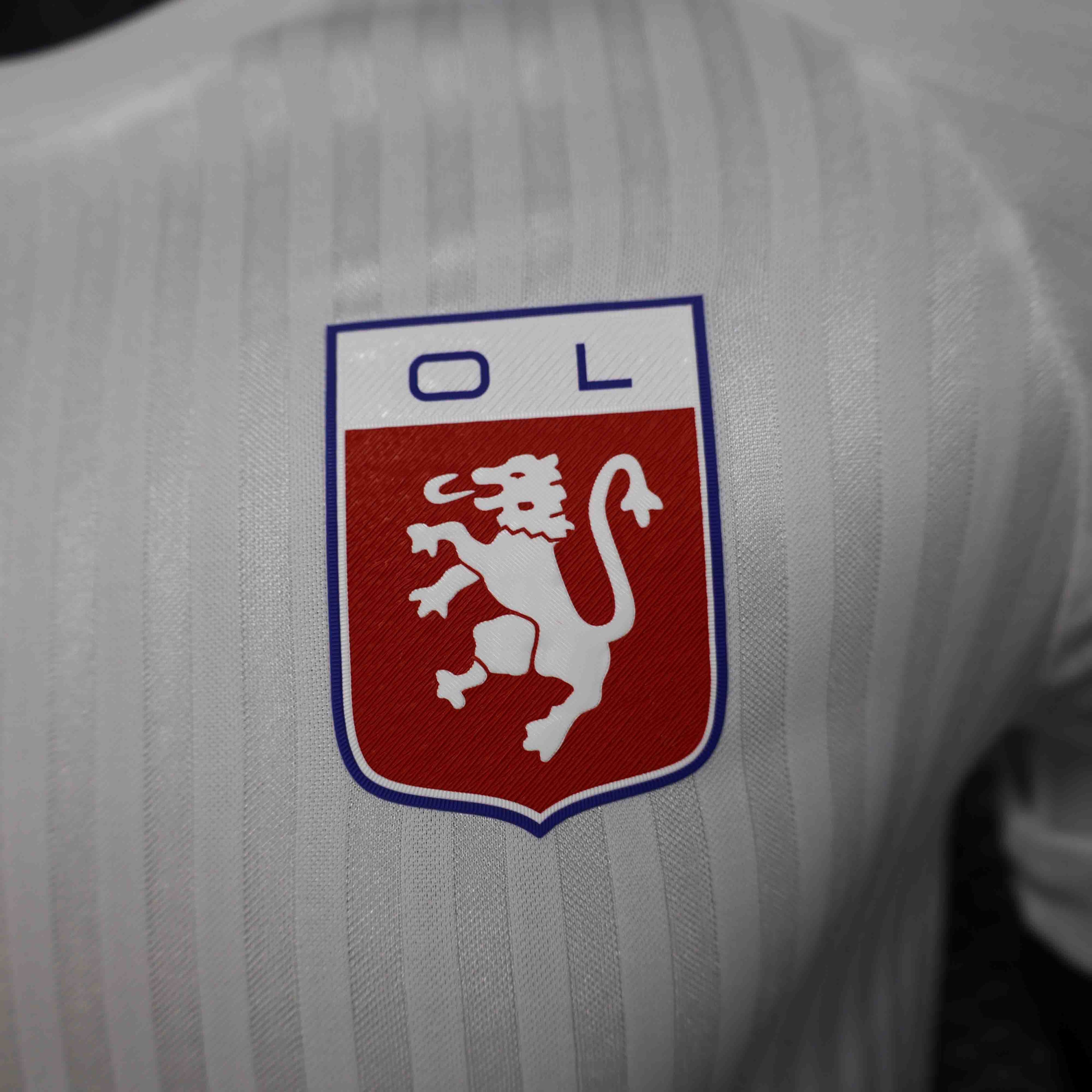 Maillot Lyon concept 2025-26