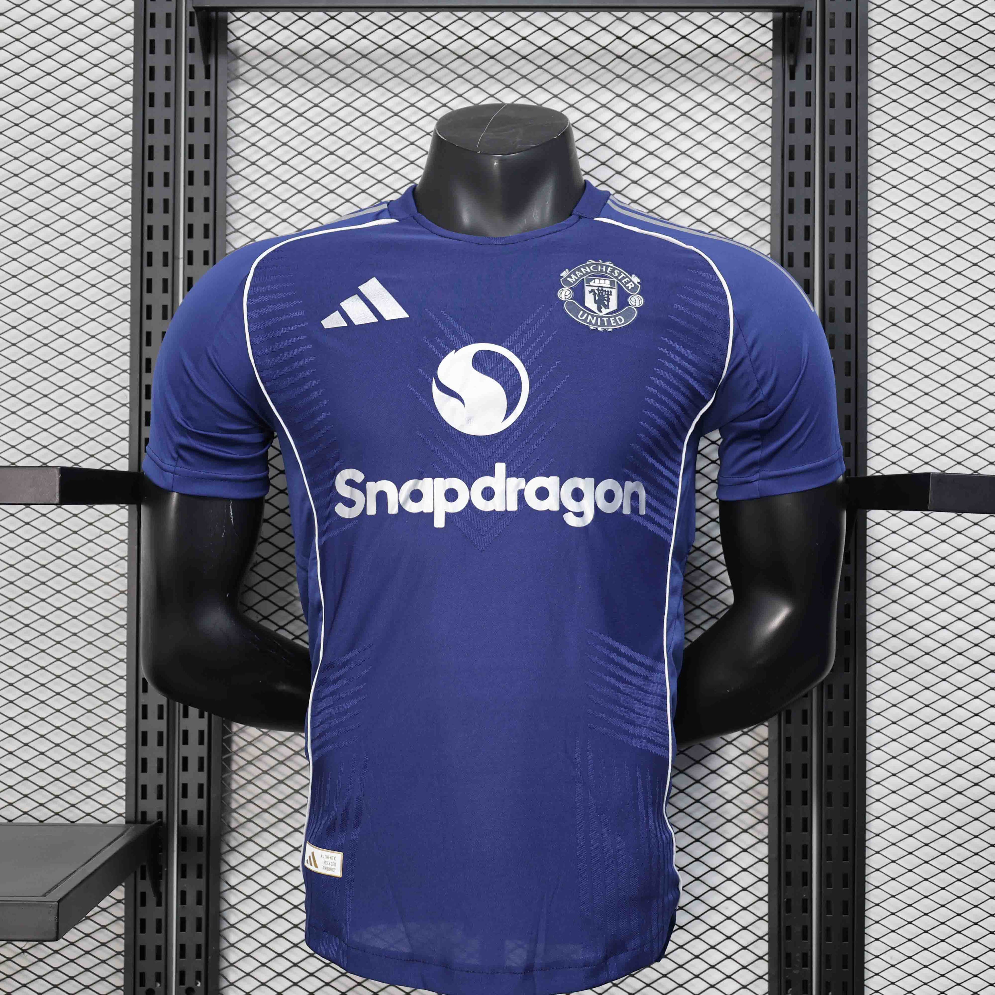 Maillot Manchester United concept 2025-26