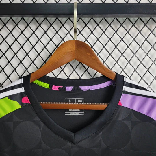 Maillot Real Madrid 2024 Édition « Love Unites »