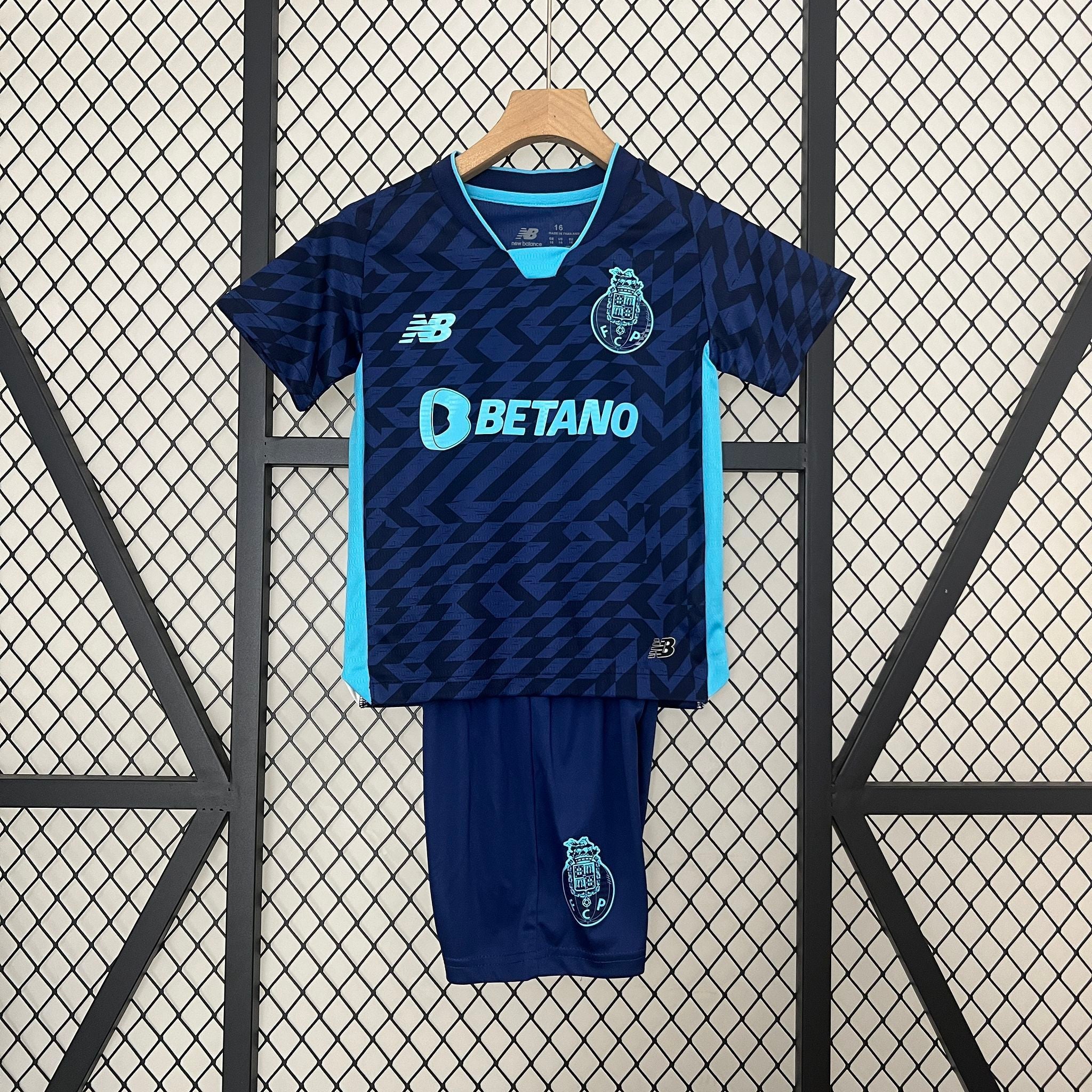 Kit Enfant Porto 2024-25