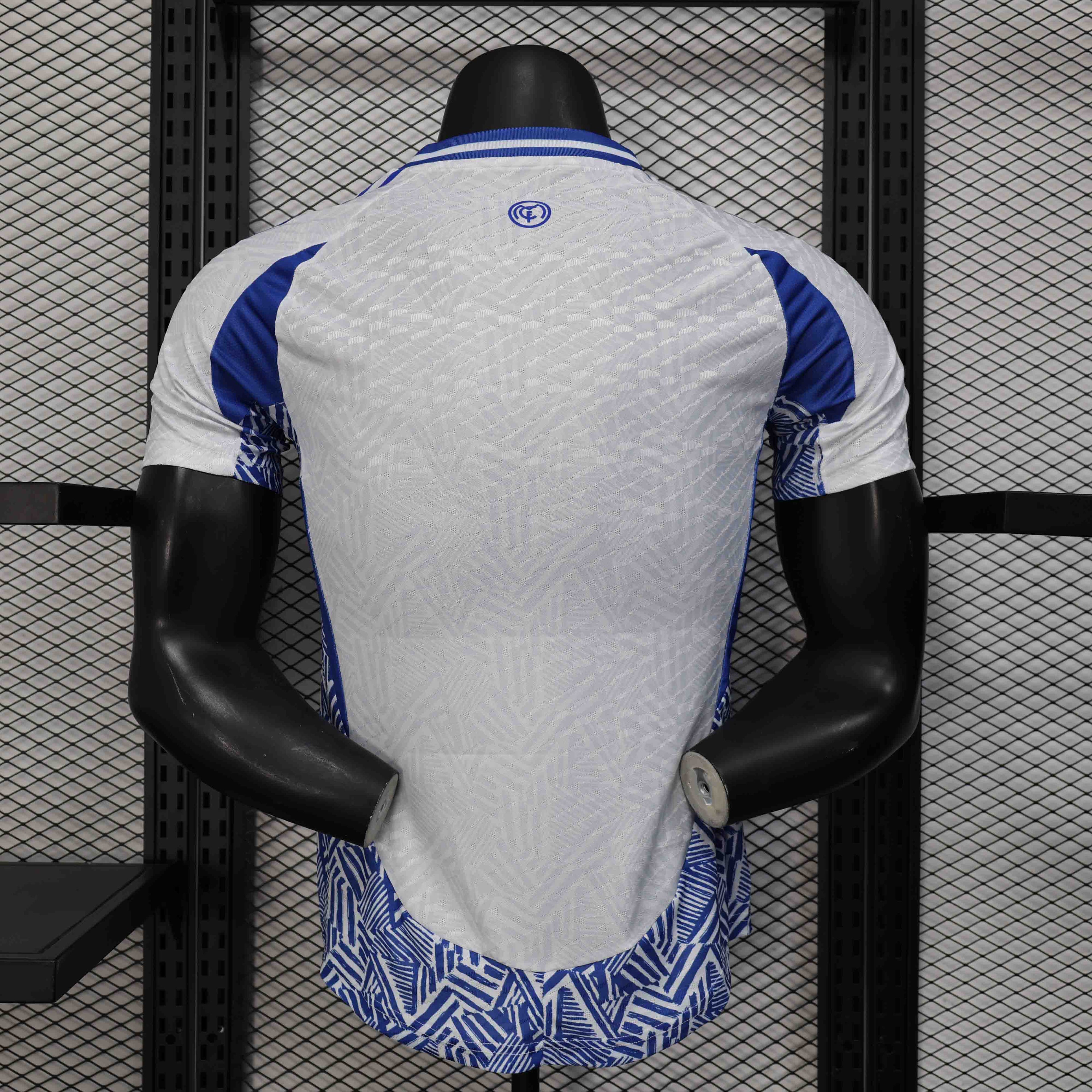 Maillot Real Madrid concept 2025-26