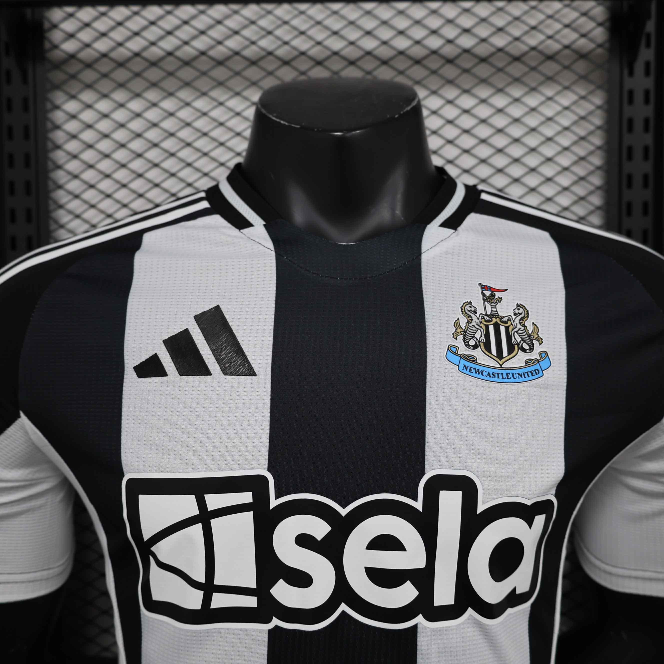 Maillot Newcastle 2024-25