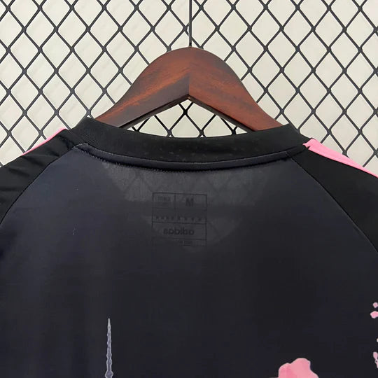 Maillot Japon saison 2023-2024 édition spéciale dragon noir et rose