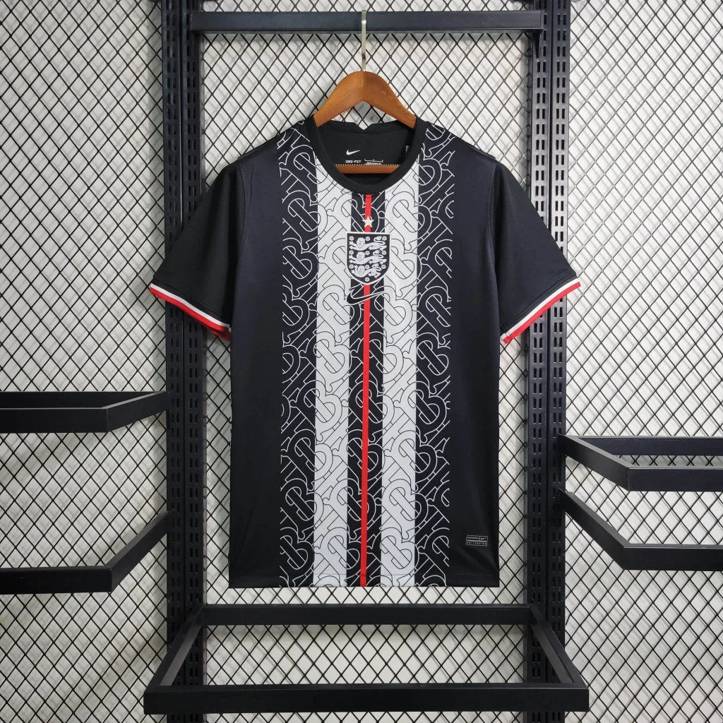 Maillot Angleterre foot concept 2024 2025 Burbery