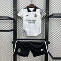 Kit Enfant Real Madrid concept 2022-23